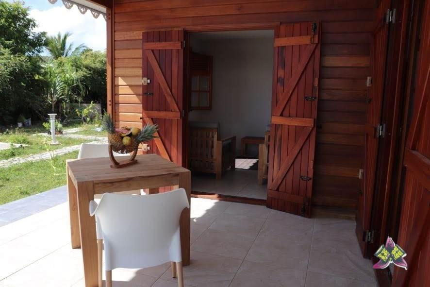 Piscine, Plages Bois Jolan Et Du Bourg, Jardin & Parking Prives, Sainte-Anne - Villas Orchyd & Ka ภายนอก รูปภาพ